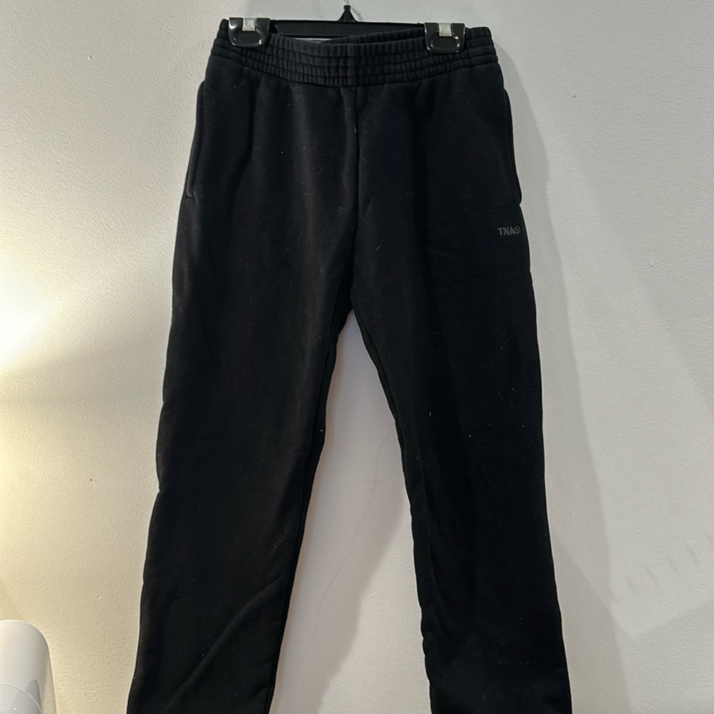 Black Aritzia cozy fleece perfect fit sweatpants